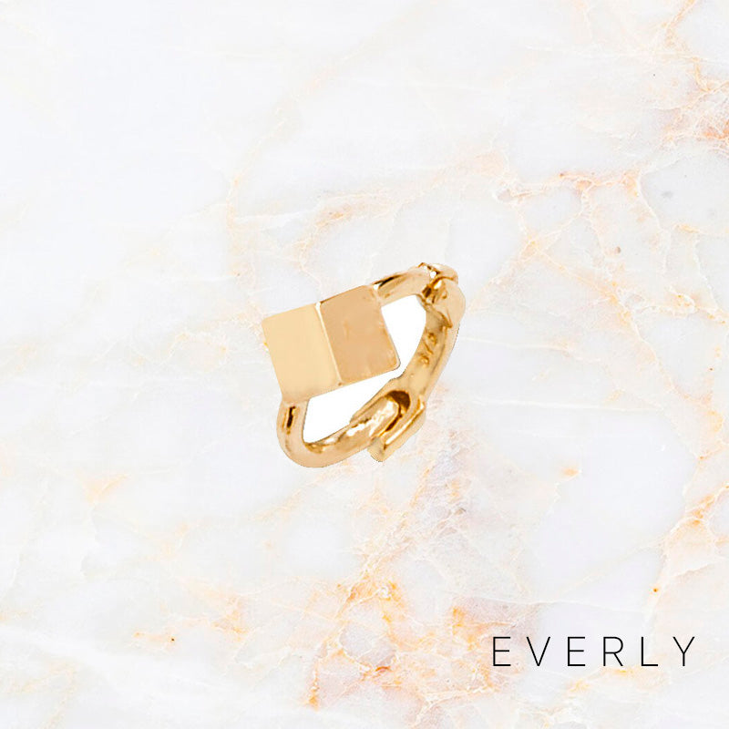 The Tiny Cube Hoop